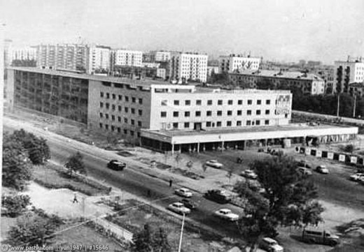 11-й таксомоторный парк был организован в соответствии с распоряжением исполкома Моссовета в июле 1968 года и находился по адресу улица Тимирязевская 2.