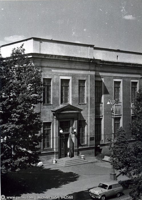 Музей Вильямса - самый крупный почвоведческий музей в России. 1969 год.