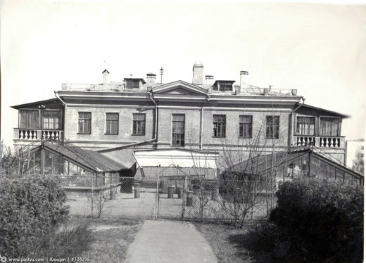Лаборатория искусственного климата в 1955 году стала первой такой лабораторией в СССР. 